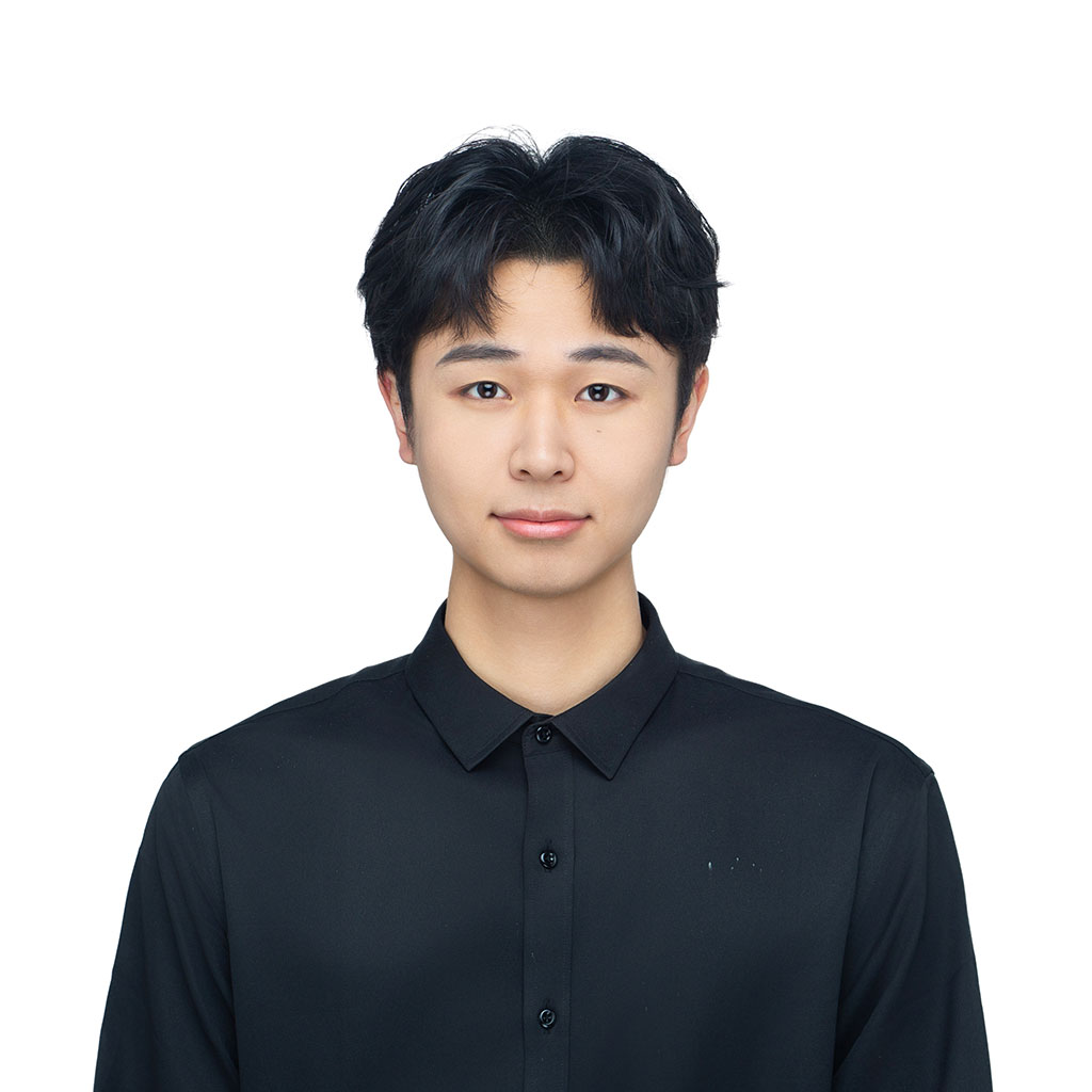 Physics expert with research background